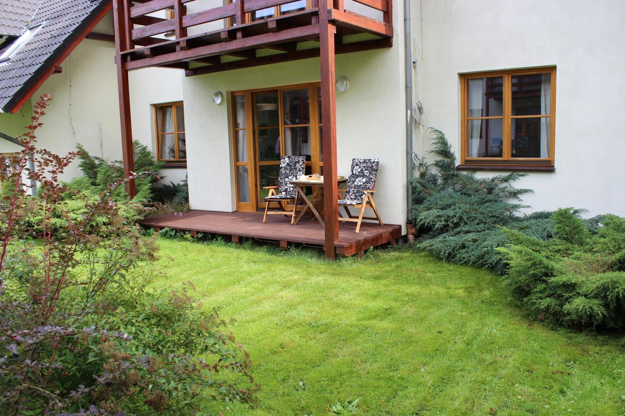 Apartament Bialy Na Osiedlu "Apartamenty Pod Sniezka" Karpacz Exterior photo
